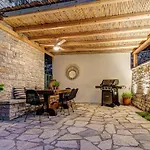 Aurora Paxos Villa