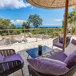 Aurora Paxos Villa