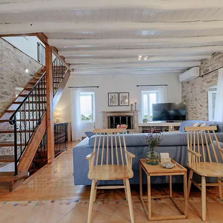 Aurora Paxos Villa *