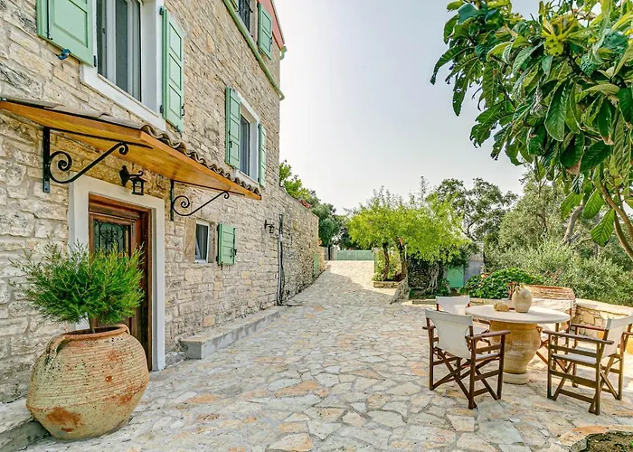 Aurora Paxos Anemogiannatika